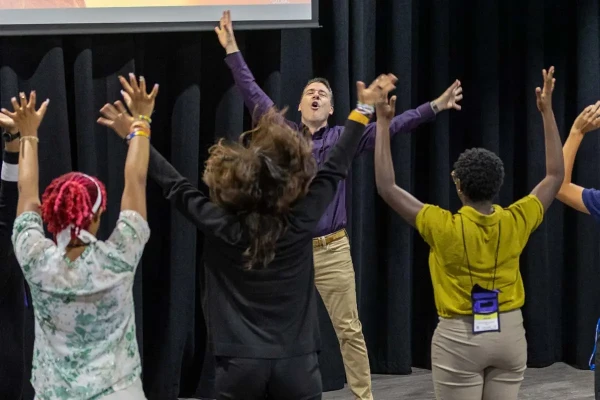 Dr. Tim teaching at CSI