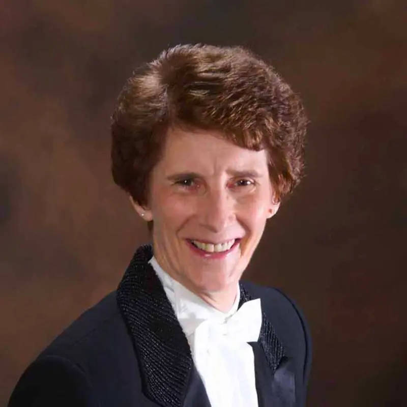 Portrait of Dr. Paula Crider