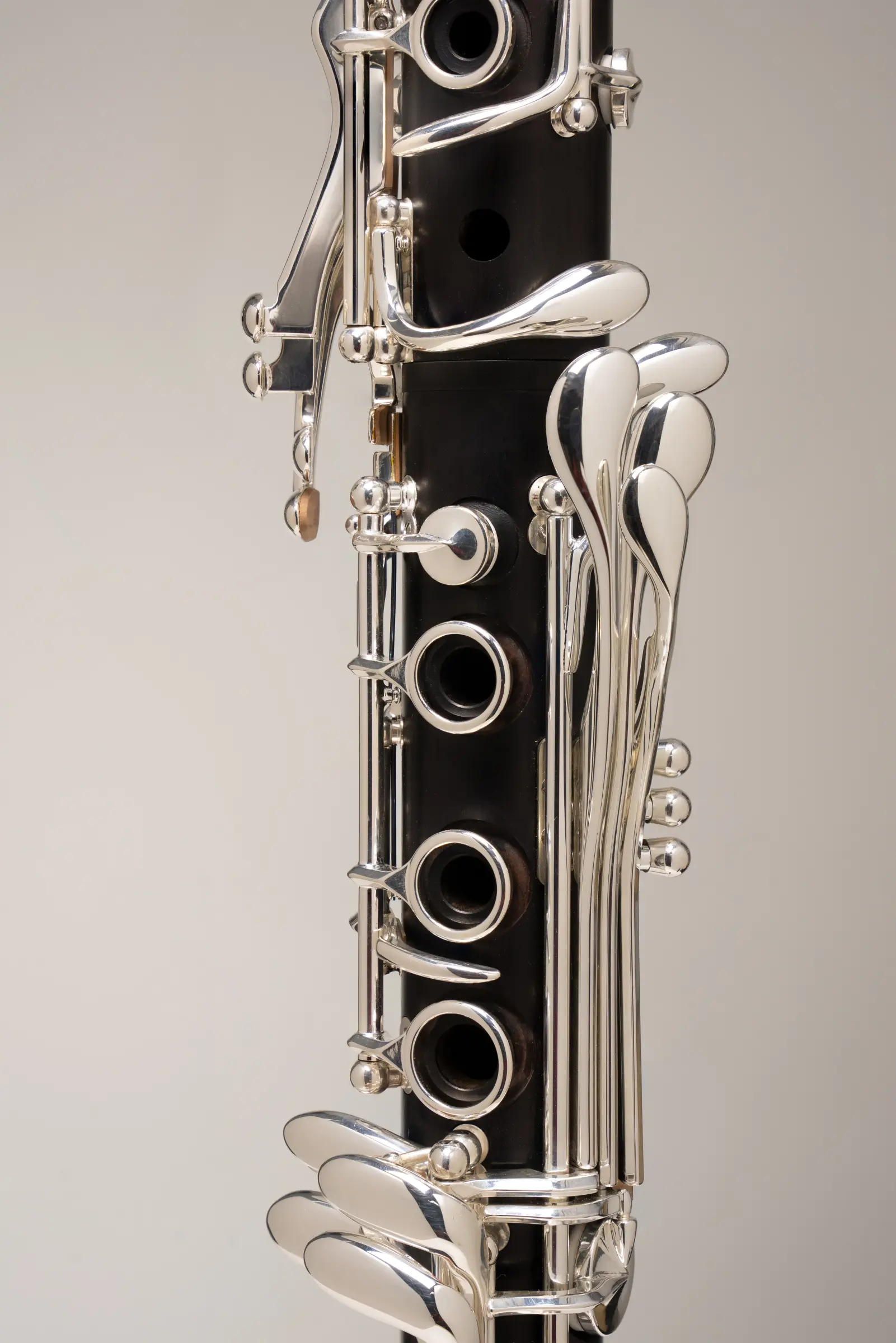 B16Presence218 HSP Professional Clarinet - zoomed in